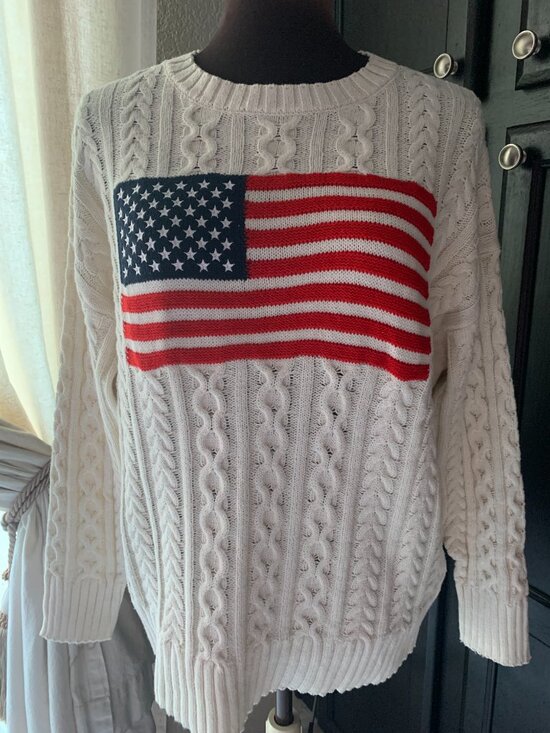 wild fable Sweaters - NWT USA Flag Sweater Size Cream Small